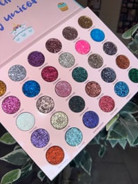 Image 2 of Paleta de glitter ✨😍