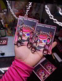 Image 1 of Chockhold Chains