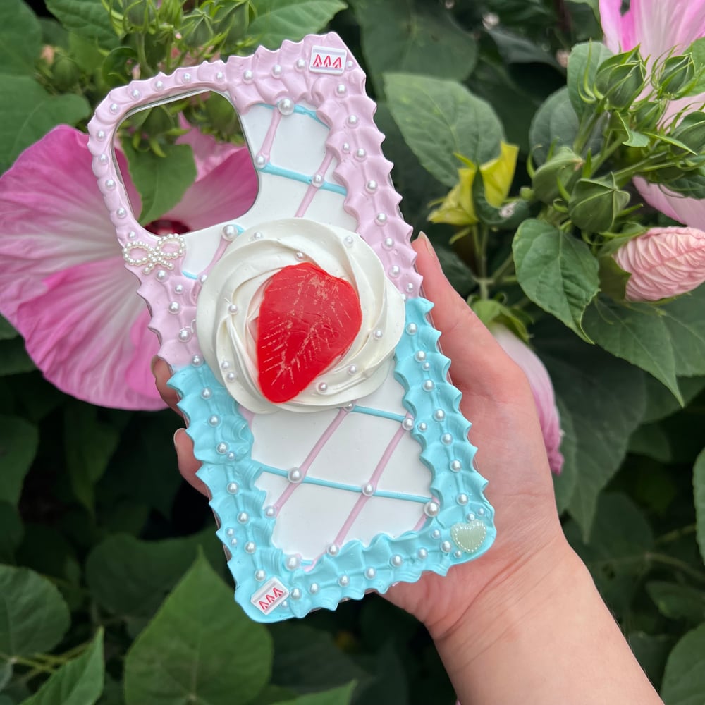 Image of Just Be Pretty Strawberry Cream Cake Decoden Phone Case For All Brand 