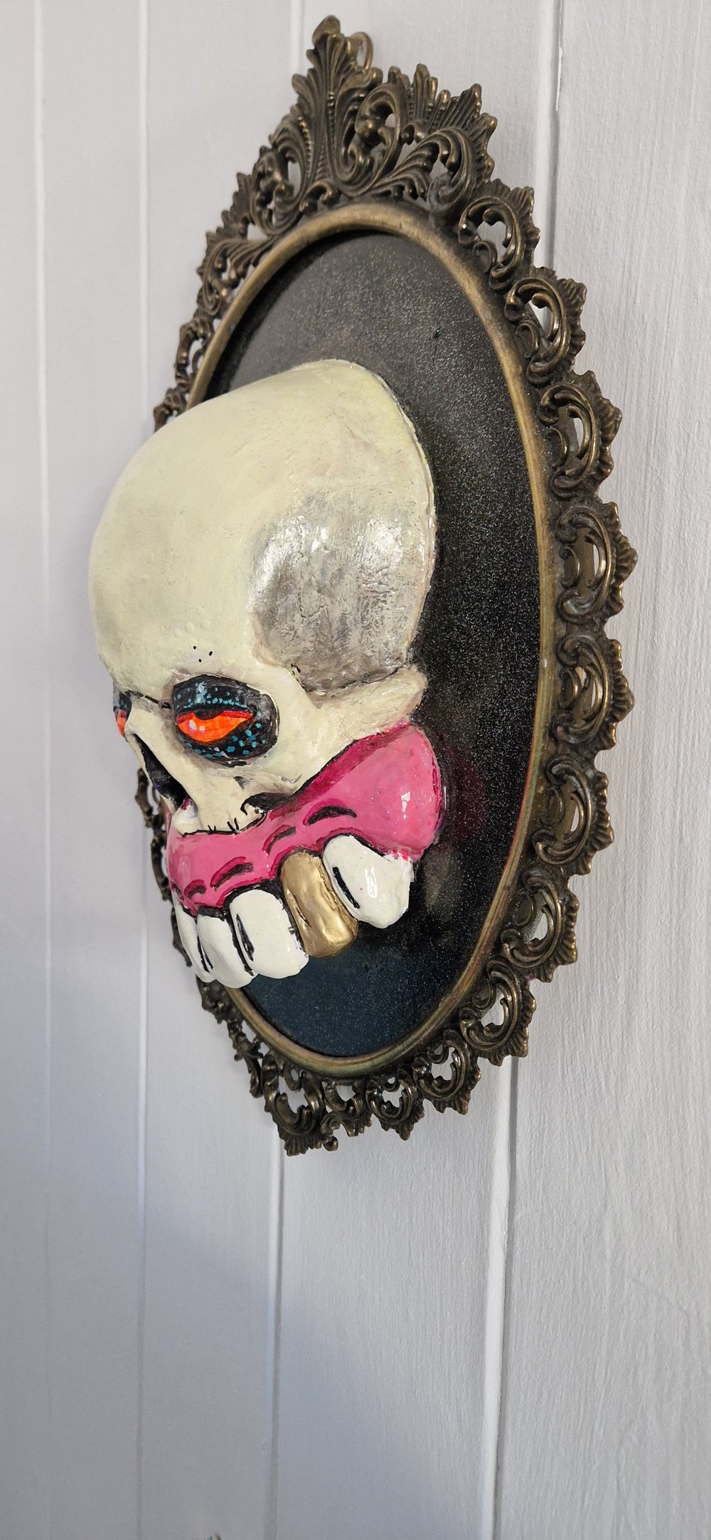 Skullpture (Framed relief) 