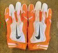 Image 1 of NIKE COLLEGE TENNESSEE VAPOR JET FOOTBALL GLOVES