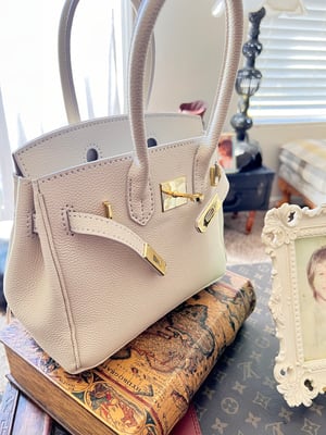 Image of Winter white lady bag