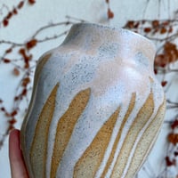 Image 4 of Drippy squish vase 3