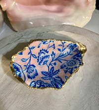 Image 2 of Oyster Shell Trinket Dish OT108