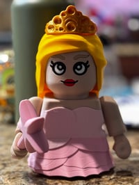 Image 1 of Glinda from “Wicked”