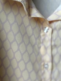 Image 2 of Chemisier vintage a motifs géométriques