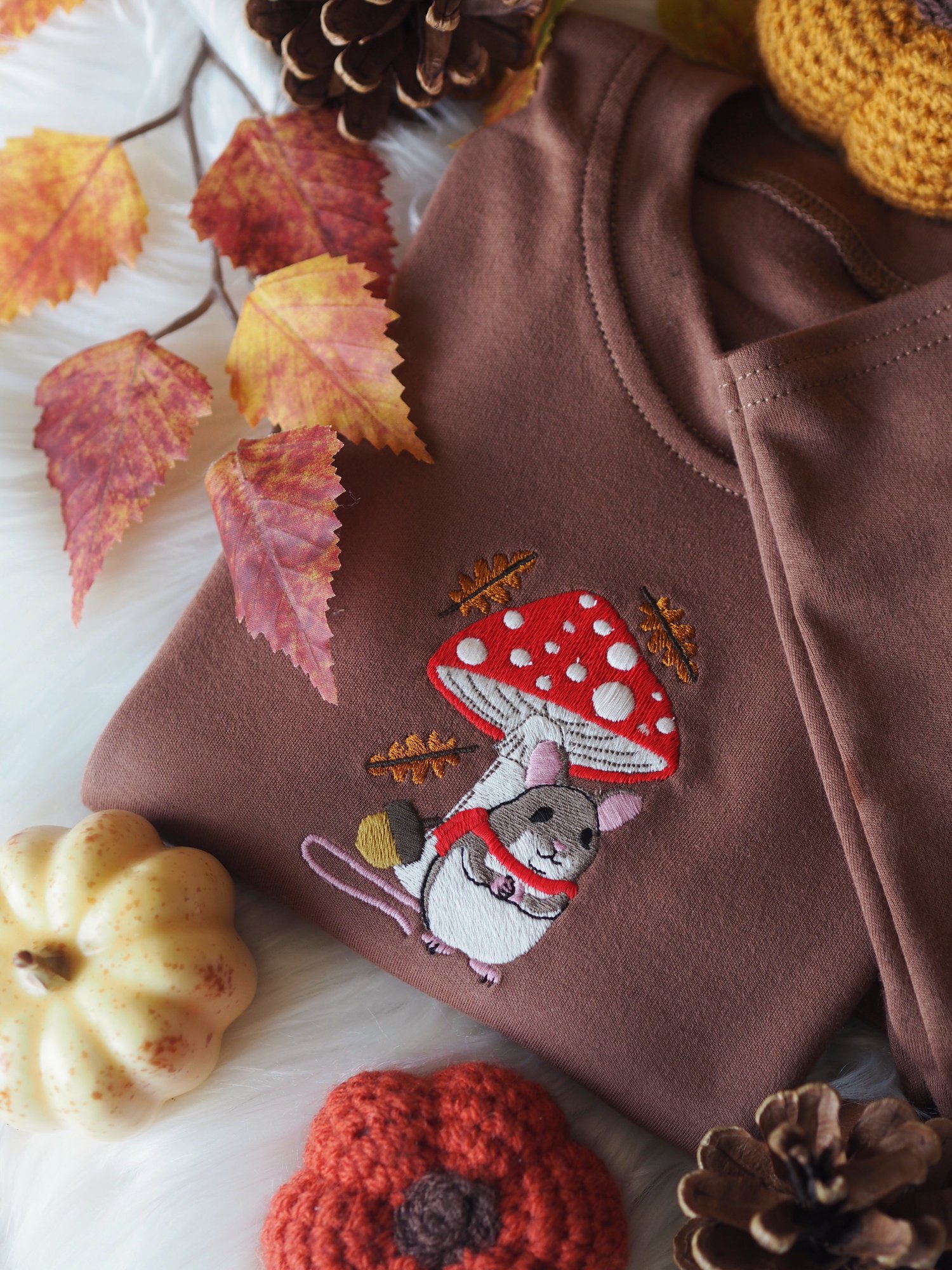 Image of Winter Field Mouse - Cinnamon Long Sleeve Tee