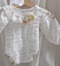 Image 2 of Newborn photo session body| Elle | white lace