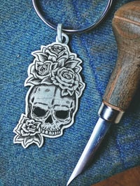 Image 1 of CLAUER SKULL&ROSES
