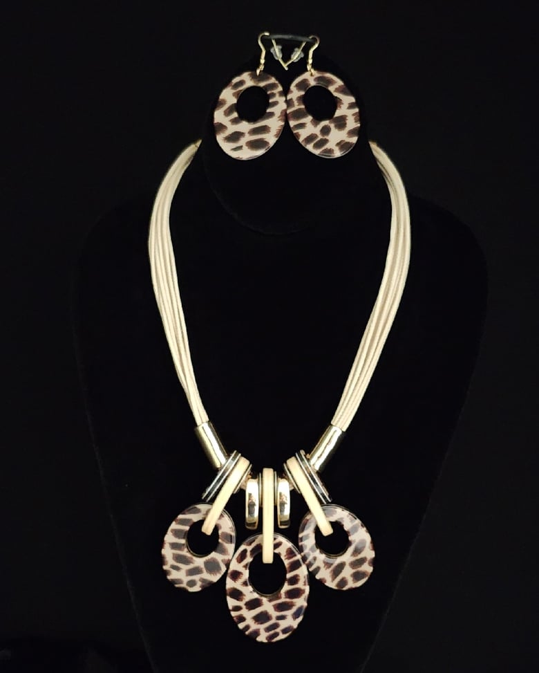 Image of Khaki & Brown Necklace Set 