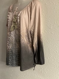 Image 6 of New XL One World Top #723*10