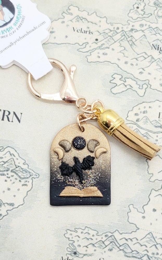 Image of Moon Phase Dragon Keychaim