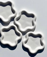 Image 8 of FLOWER DISH