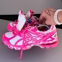 Image 2 of  size: us8.5 uk6.5 eu40 cm25.5
