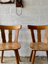 Image 1 of Les chaises bistrot style brutaliste