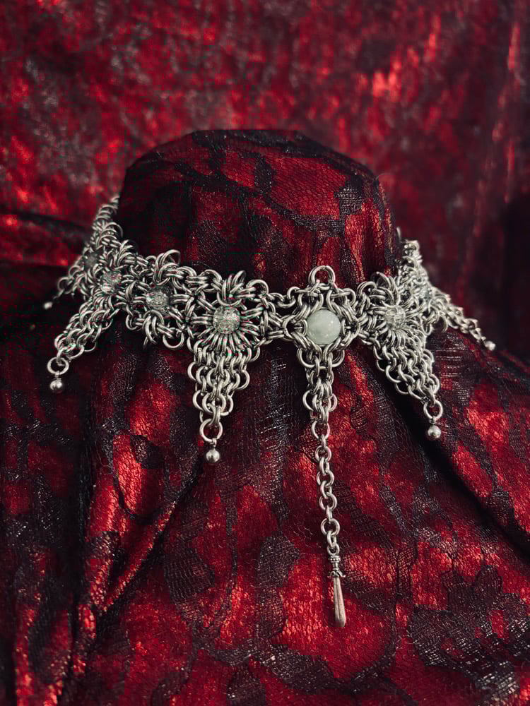 Image of 𝔉𝔬𝔯𝔱𝔲𝔫𝔢