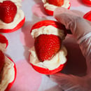 Image 1 of Fraise Crème Macarons