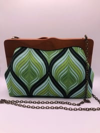 Image 4 of Green Onion Clutch