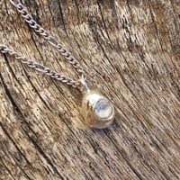 Image 6 of Quartz Pebble