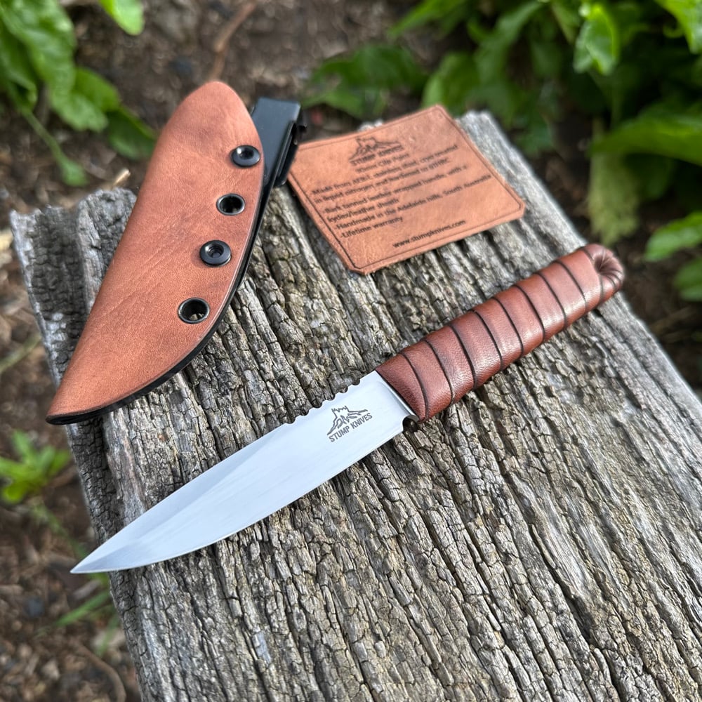 Image of 90mm clip point 14c28 leather