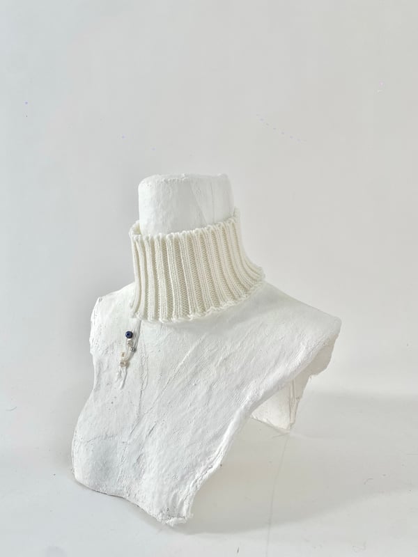 Image of Latte Choker