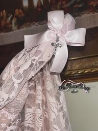 Image 4 of Eternal Love Mantilla Veil - Baby Pink