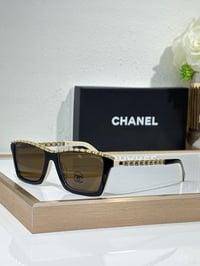 Image 4 of CC5548 Sunglasses