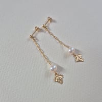 Image 3 of Boucles d'oreilles petite feuille perle de culture