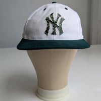 Image 1 of 90s Snapback – Hand Stitched NY-2