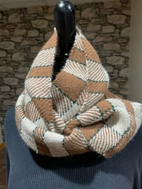 Image 2 of Hand woven Infinithy Cowl (Plaid)