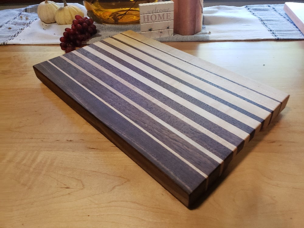 Maple/Ash Cutting Board 11x12 – Cedar Tree Woodworks