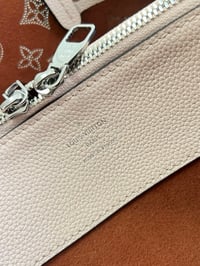 Image 19 of LV Bella Tote