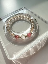 Image 4 of golden rutilated quartz 金发晶手链