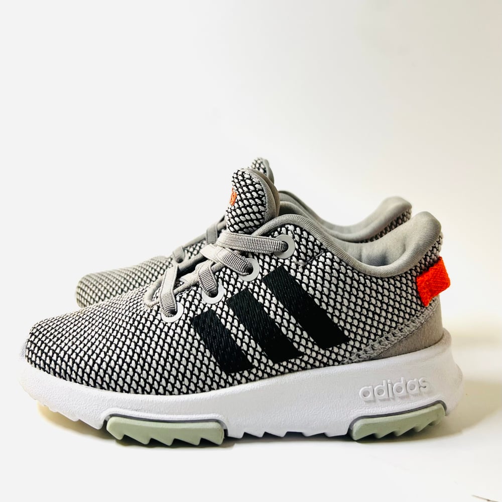 Image of ADIDAS RUNNERS size 7c