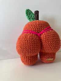 Image 4 of Small peach booty