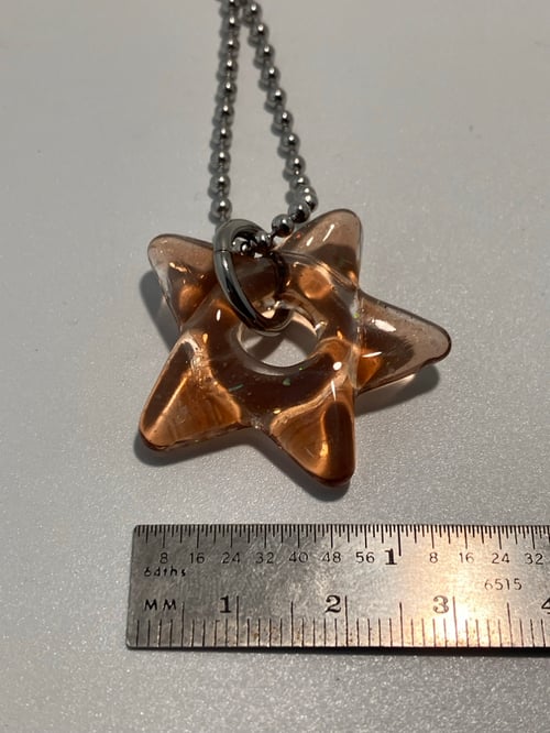 Image of brown crushed opal star