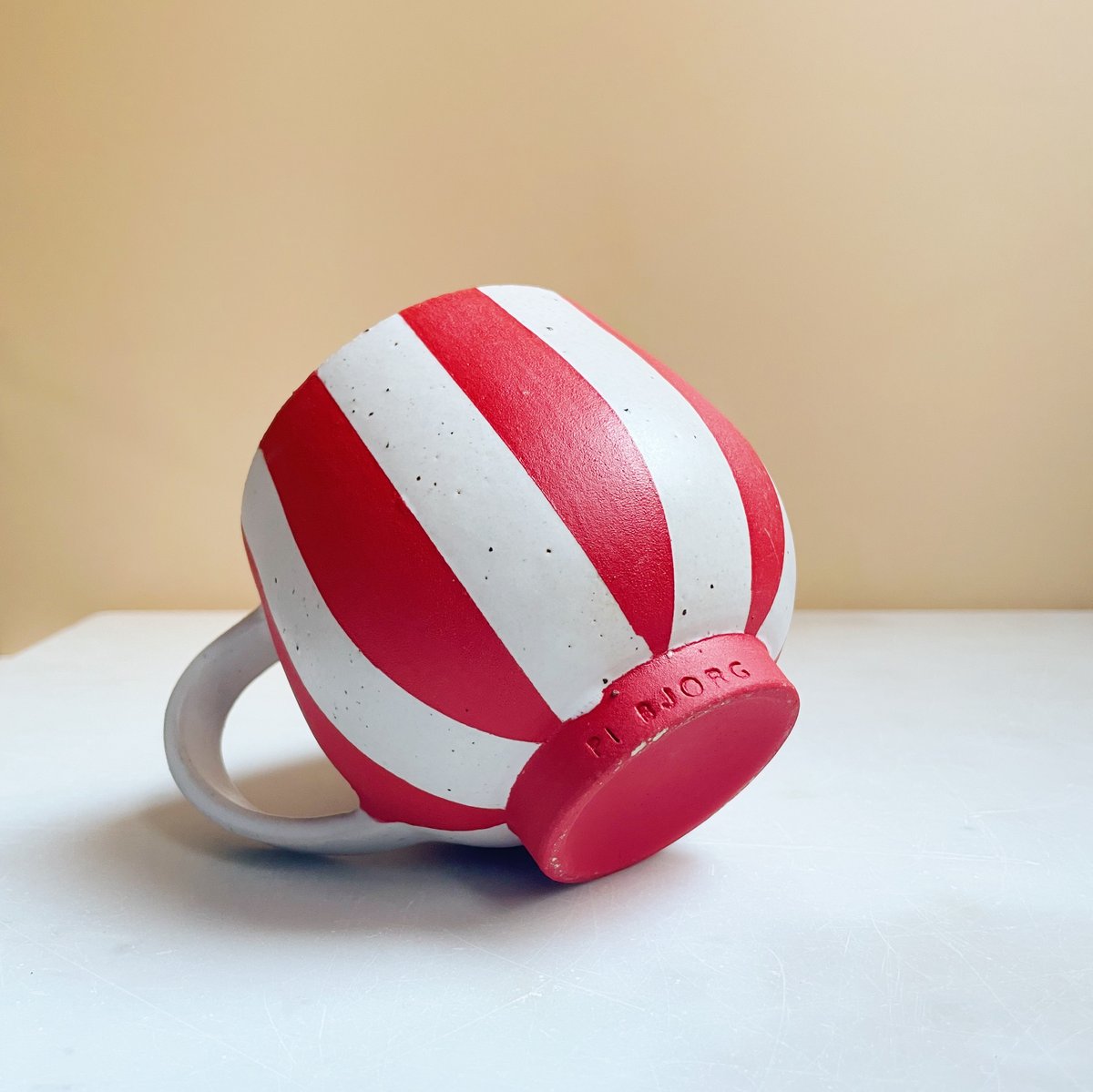 Image of Circus Cup With Handle // Red & White