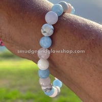 Image 4 of Aquamarine, Rose Quartz & Howlite Bracelet 