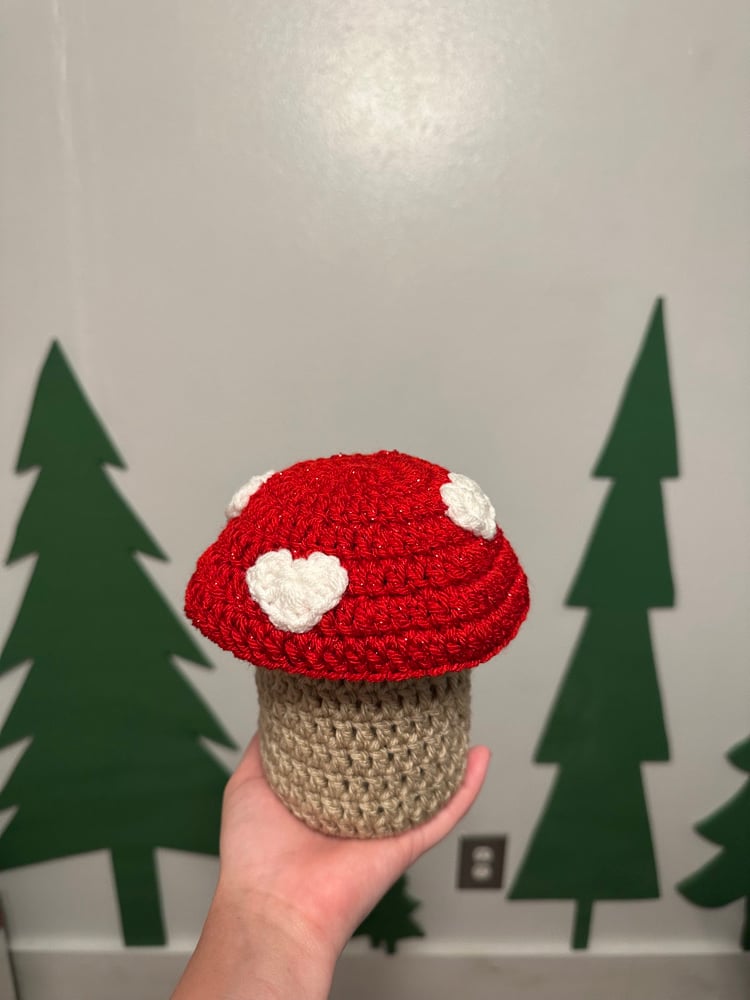 Image of mushroom stash jar / lamp