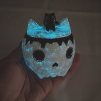 Image 6 of Glow In Dark Kitten Skull Mini Jewelry Box white gold version