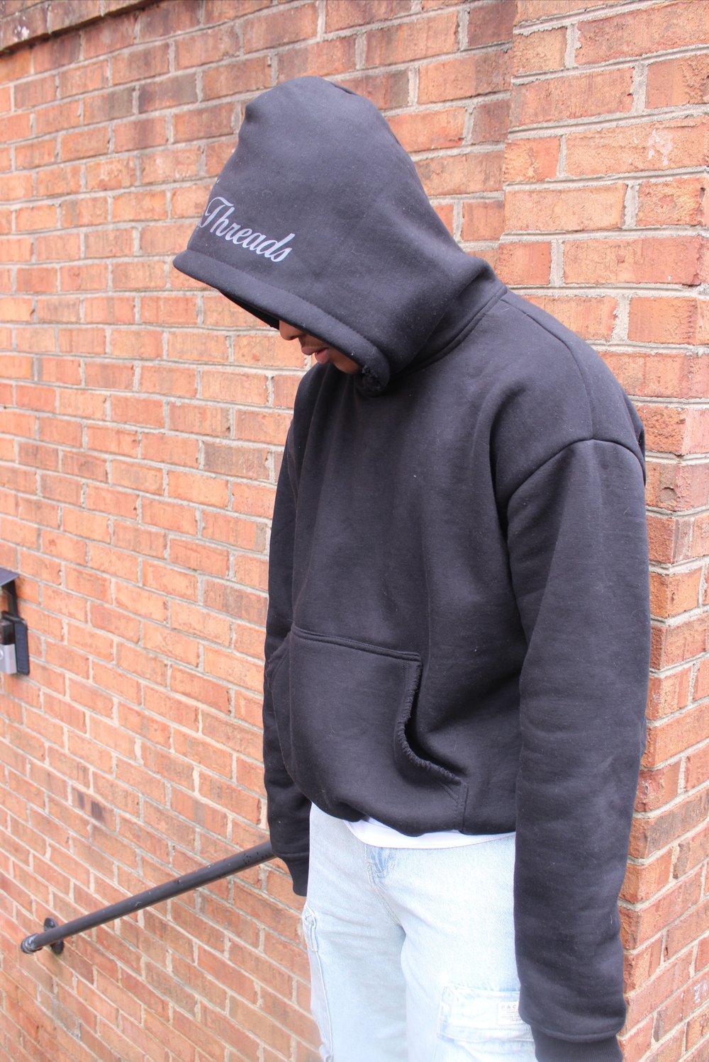 V1 (BLACK)