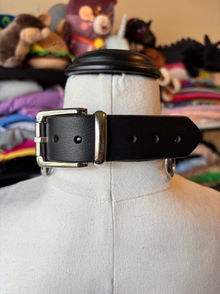 Image of Purple & Silver Black Leather Collar 