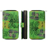 Image 1 of Women's Ulu Print Flap Wallet 