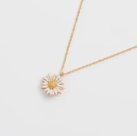 Fable Enamel Daisy Necklace
