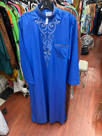 Image 2 of Men’s embroidered thobe kaftan long sleeve  