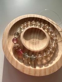 Image 2 of golden rutilated quartz 金发晶绿发晶手链 