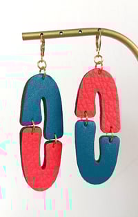 Image 3 of Boucles d'oreilles "Marina" en cuir upcyclé 