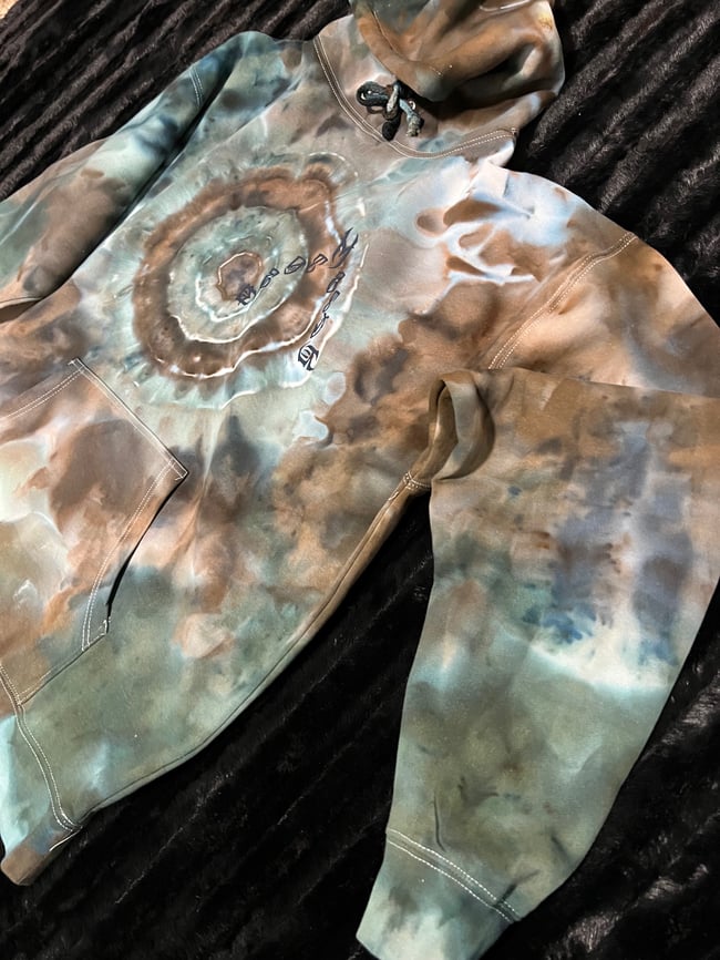 ICE DYED HEAVYWEIGHT HOODIE w/geode (Foggy Lake/Silver Spring)