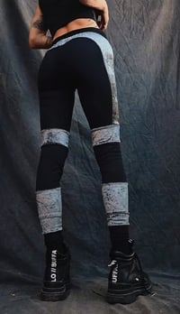 Image 1 of RAYA Leggings, grey velour