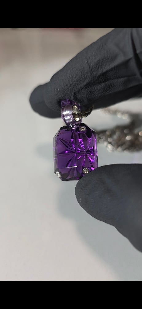 Image of Amethyst Ion pendant 